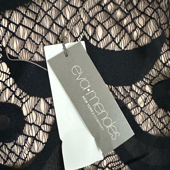 Lace Eva Mendez for New York & Co Skirt - Picture 2 of 3